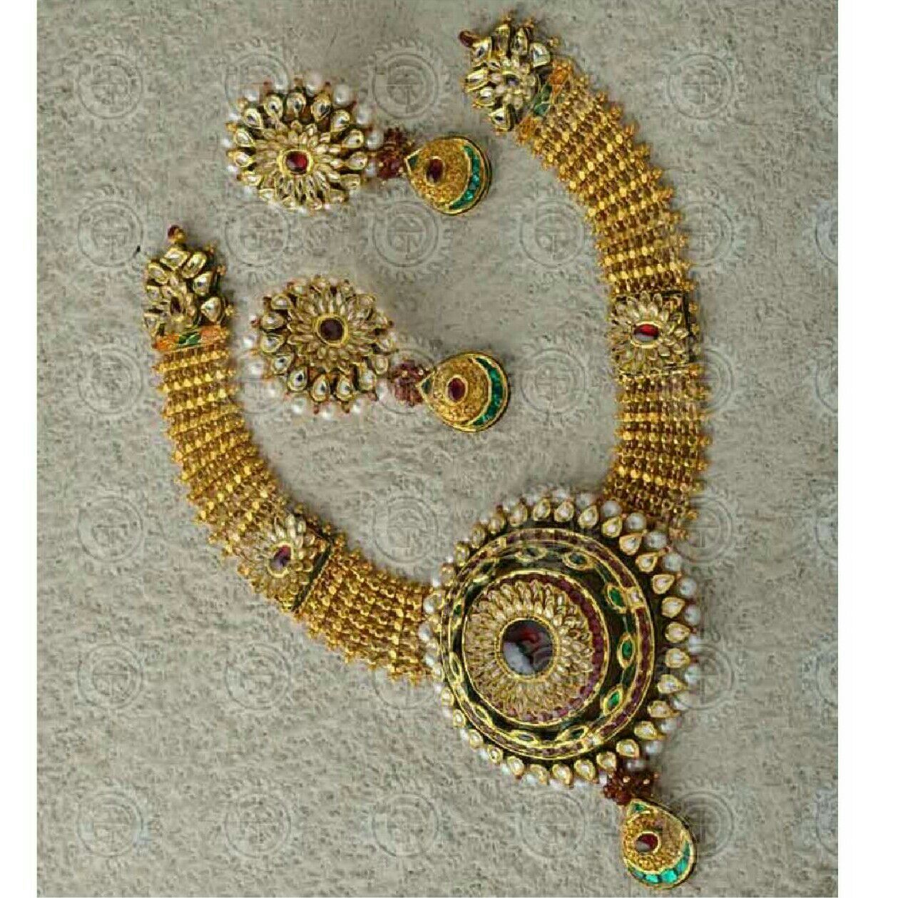22KT Yellow Gold Ladies Kundan Antique Charming Necklace - Image 5