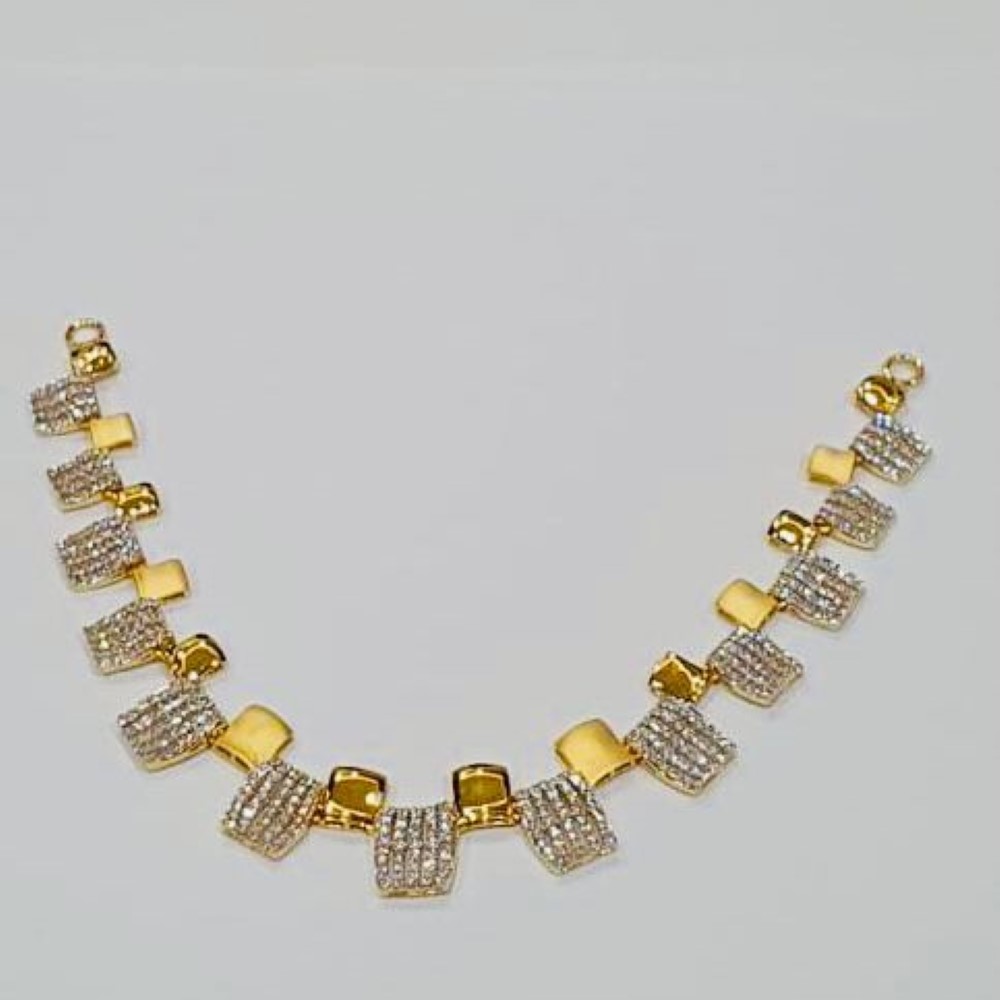 Gold Elite Women Necklace
