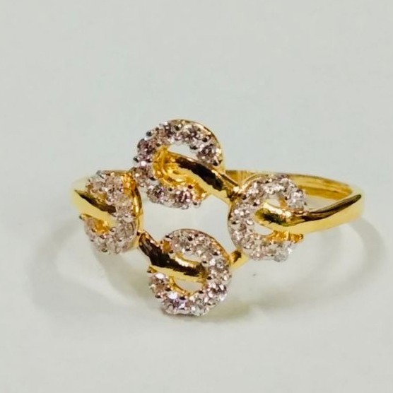 Gold classic women ring
