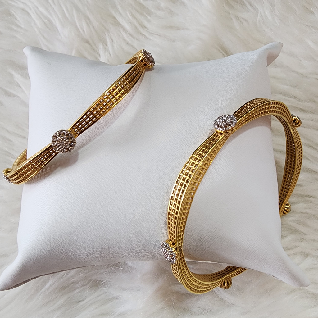 916 Gold Fancy Unique Dimonds Bangles