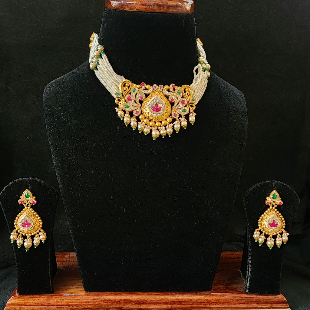 916 Gold Fancy Moti Unique Antique Short Set