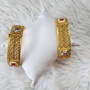 916 Gold Antique Met Finishing Jadtar Bangles