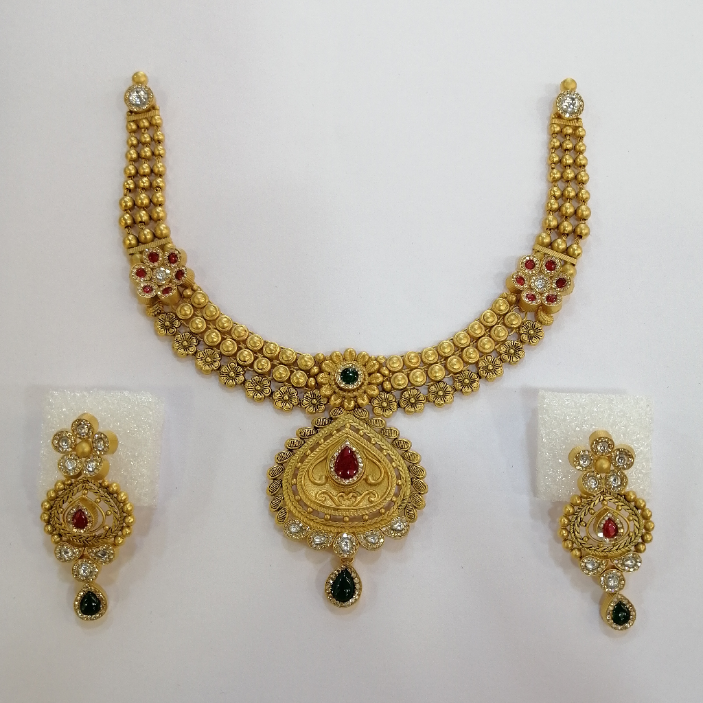 916 Gold Fancy Antique Jadtar Swaroxy Diamond Short Set