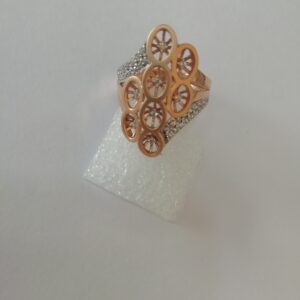Rose gold fancy mate finishing ladies ring
