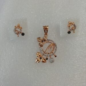 Rose gold fancy flower design pendant with earrings set