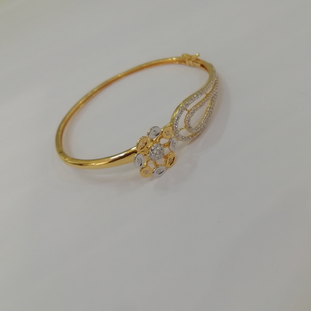 916 gold fancy ladies Bangle kada