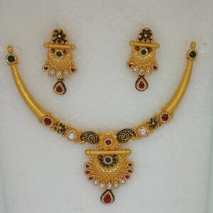 916 gold Swarovski Zirconia diamond and antique jadtar short set