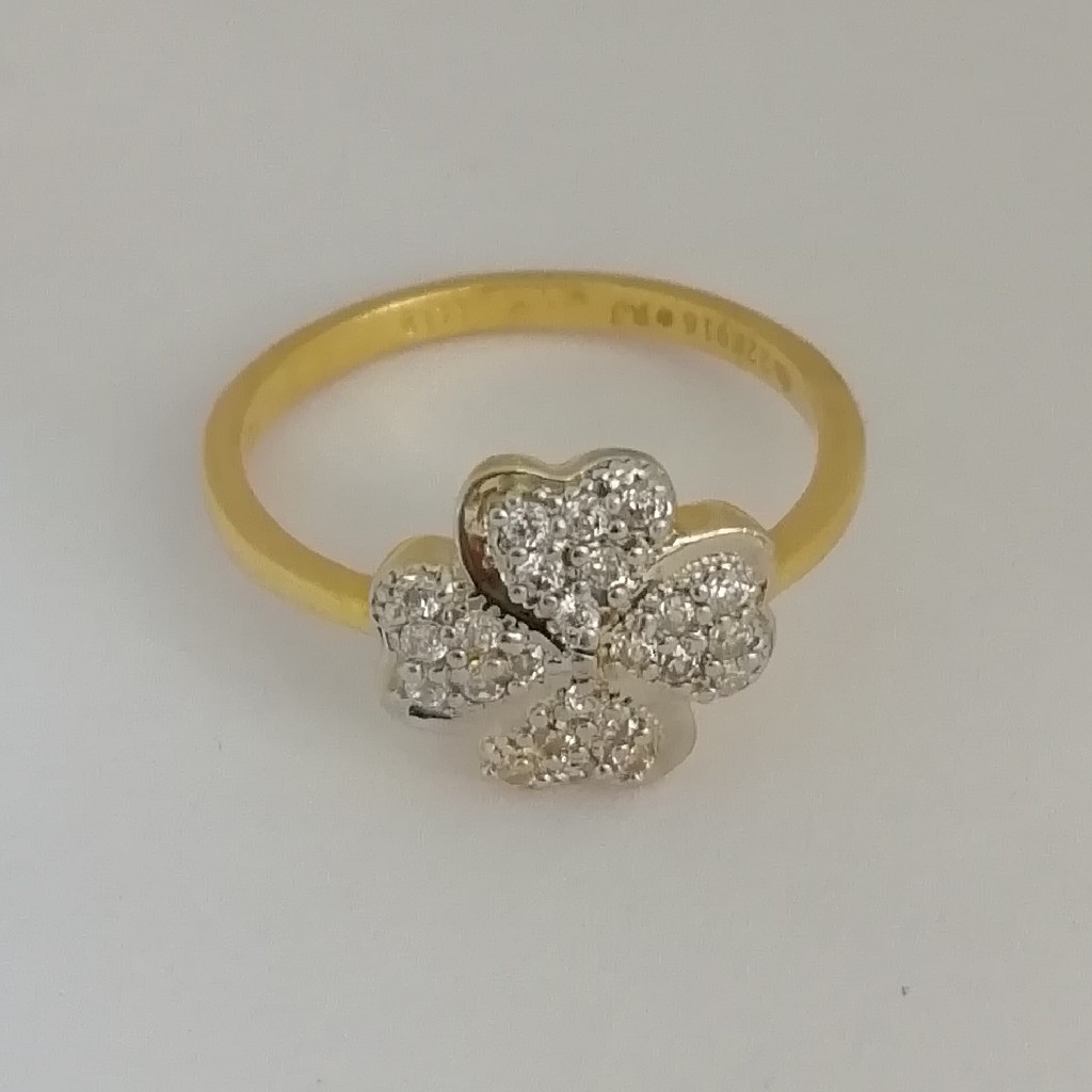 916 gold heart shape fancy ladies ring