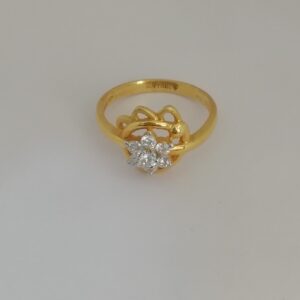 916 gold fancy stone ladies ring