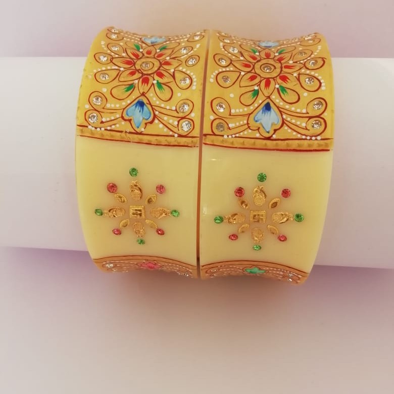 916 gold fancy rajvadi Chudi chip