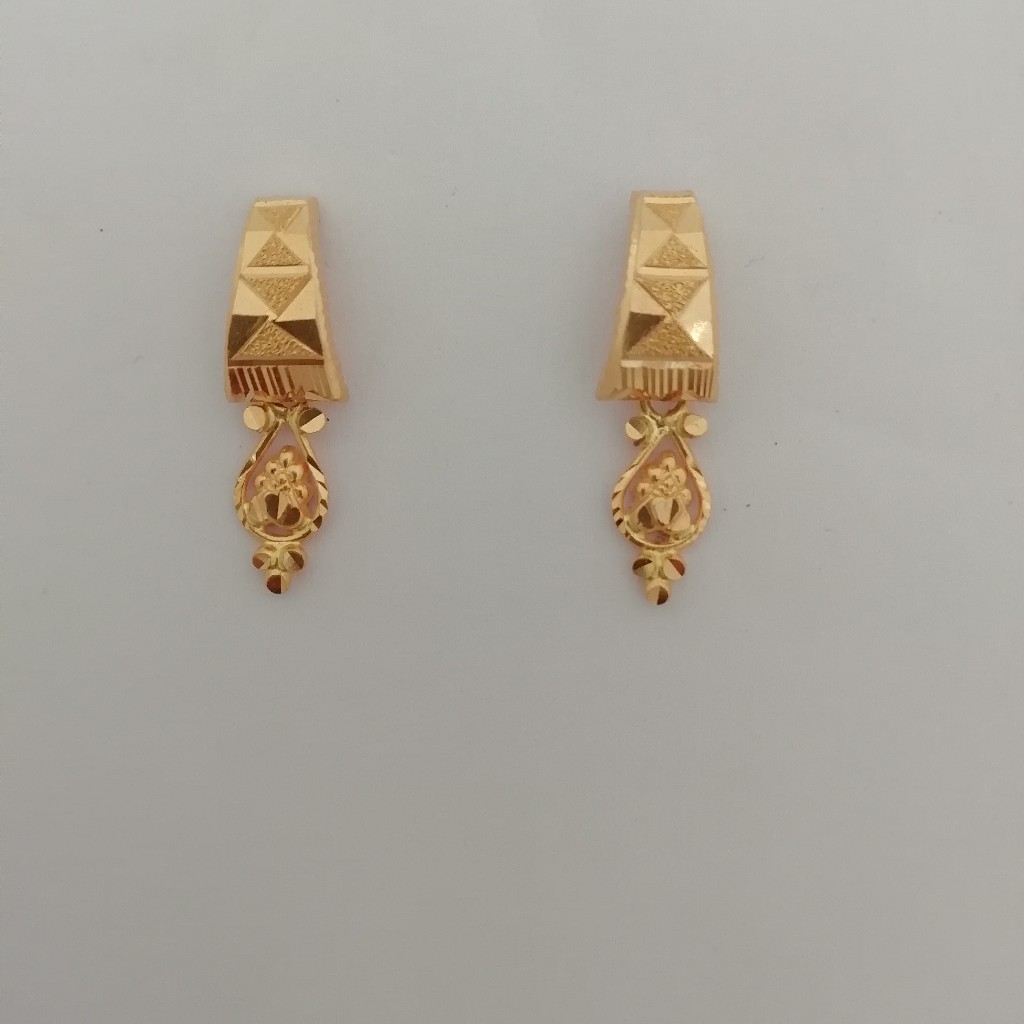 916 gold fancy earrings