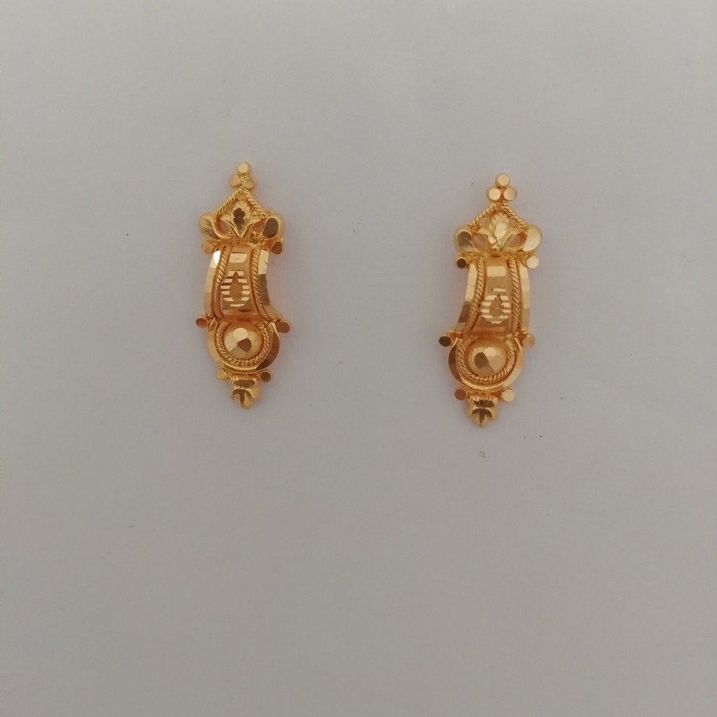 916 gold fancy earrings