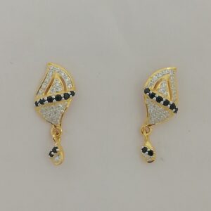 916 gold fancy black stone earrings