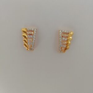 916 gold fancy stone earrings