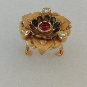 916 gold antique jadtar red stone ladies ring