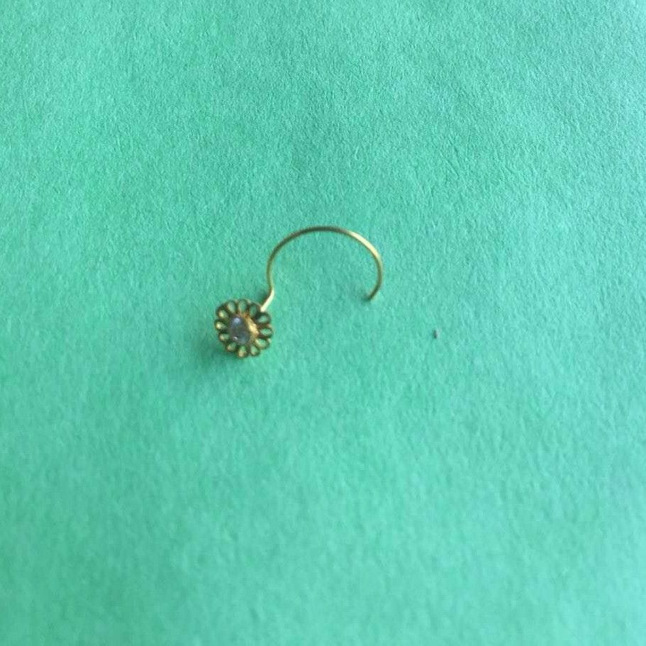 750 Gold  Attractive Indian Flower Nosepin