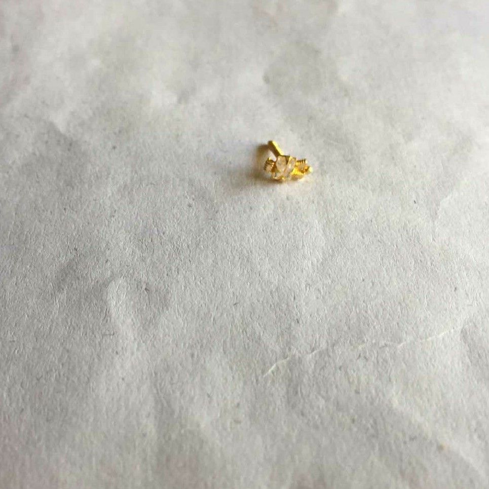 18K / 750 Handmade Simple Nosepin