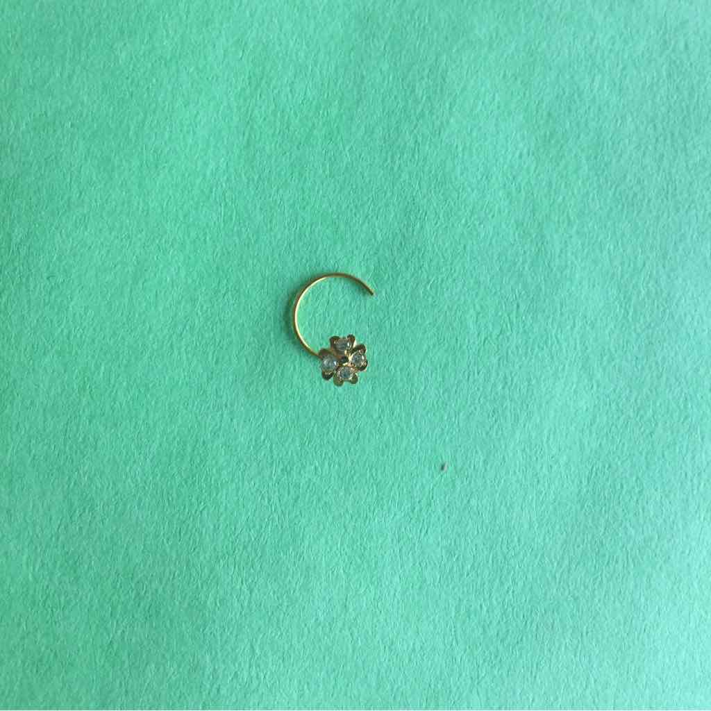 Gold Flower Nosepin (Nath)