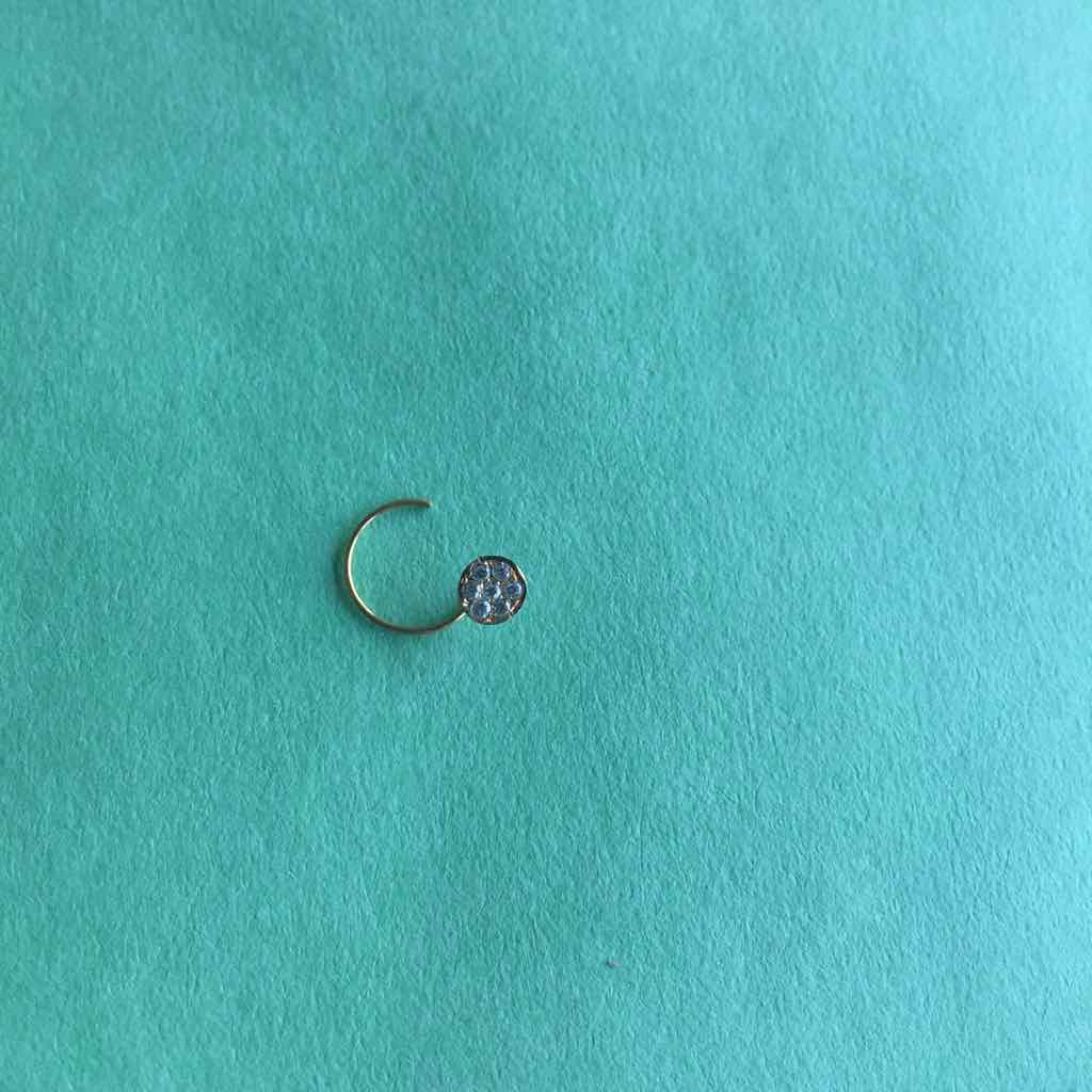 18KT Yellow Gold Ladies Ethical Fancy Nosepin