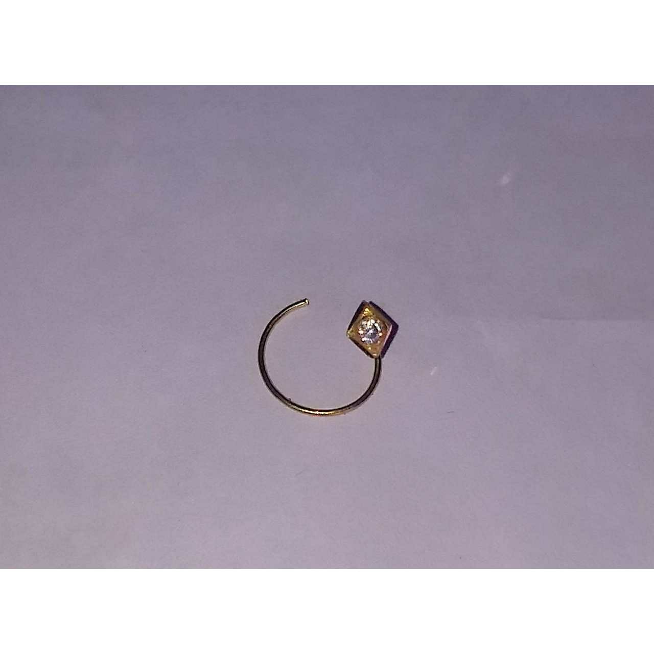 18KT Gold Ladies Indian Fancy Casting Nosepin