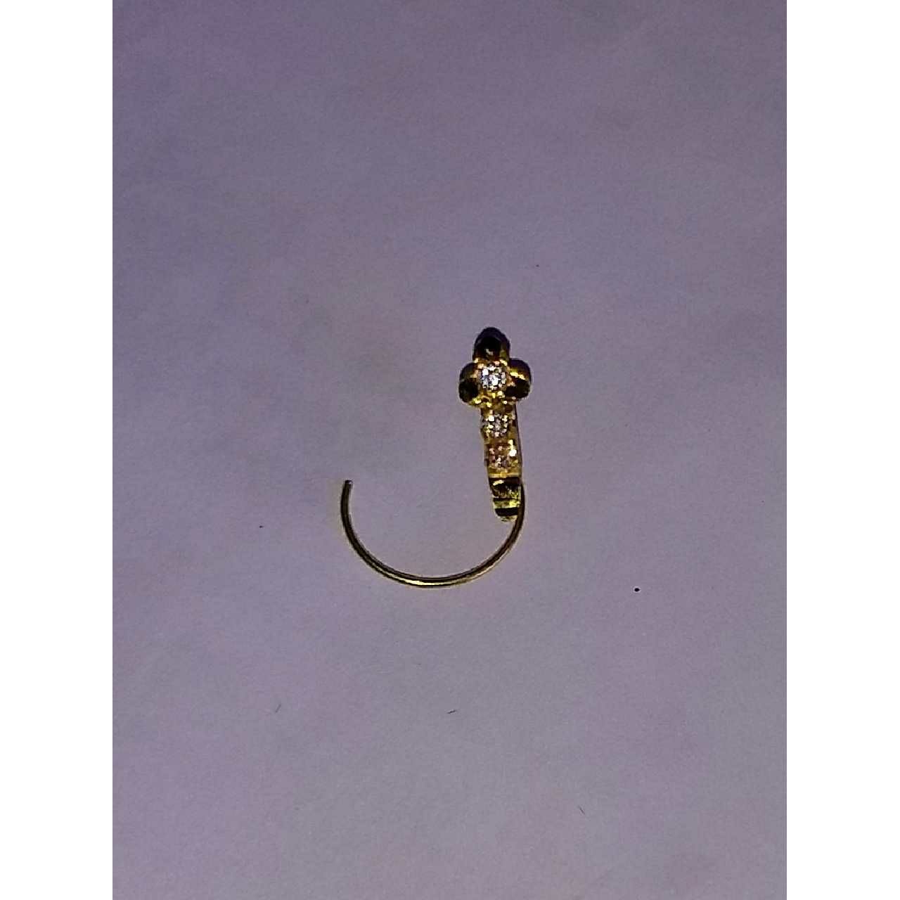 18K / 750 Gold Indian Diamond Nosepin