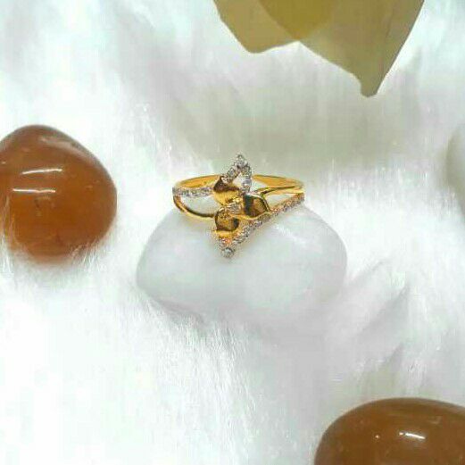 Fancy Diamond Wading Ring - Image 3