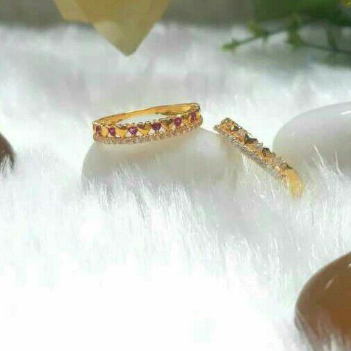 Fancy Diamond Wading Ring