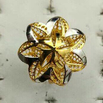 18KT Fancy Cocktail Party Wear Ladies Ring