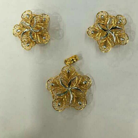 18KT Gold Turkish Pendant Set