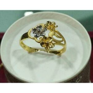 916 Gold Italian Ladies Ring