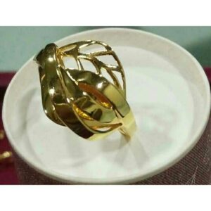 916 Gold Italian Ladies Ring