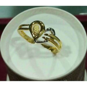 916 Gold Italian Ladies Ring