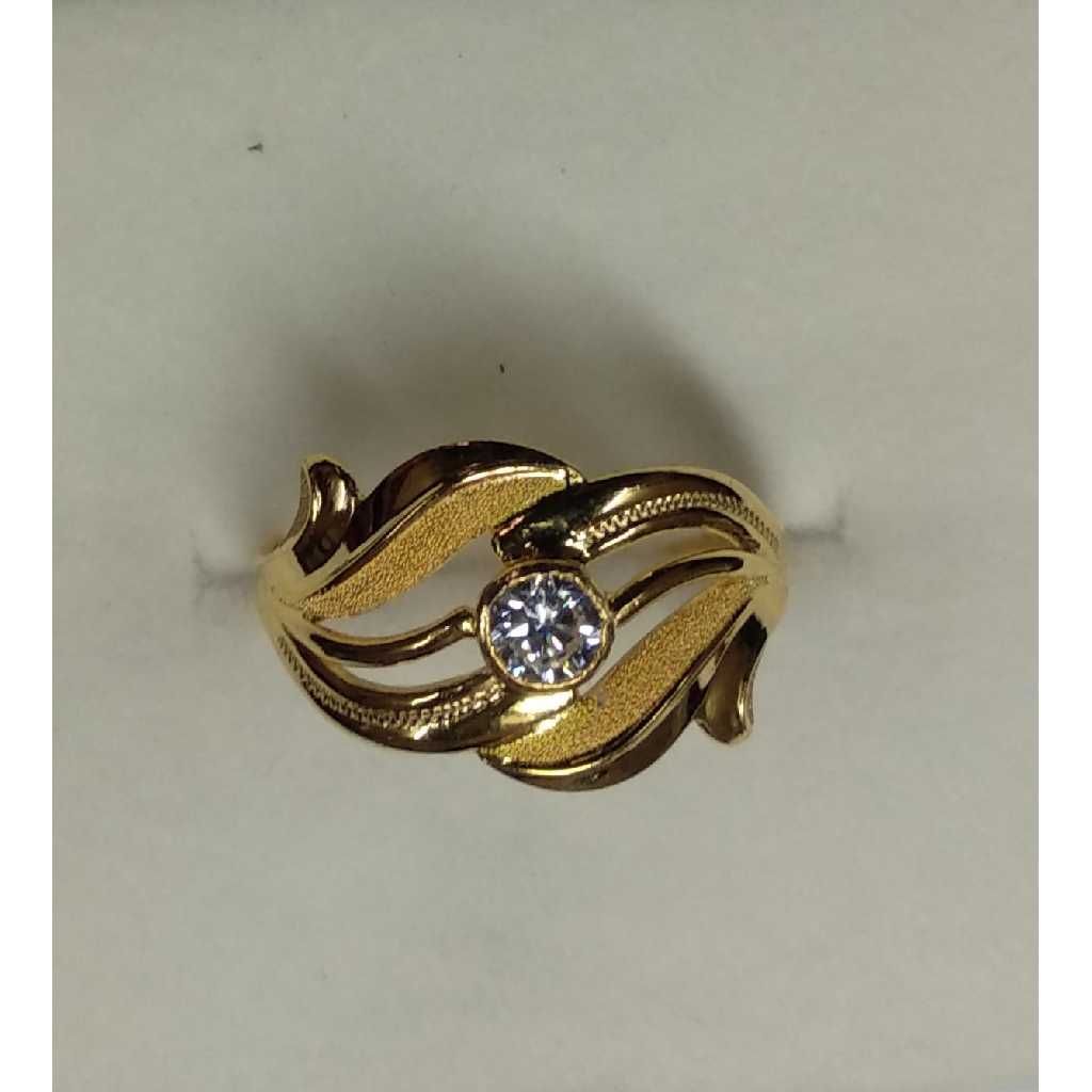 916 Gold Italian Stone Fancy Ring