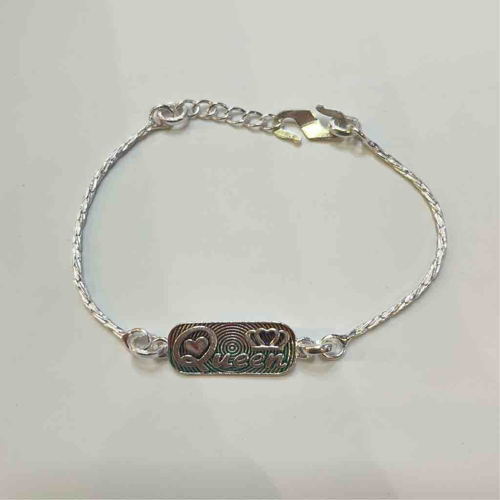 Silver Queen Nam Pendant Design Rakhi