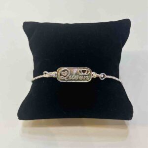 Silver Queen Nam Pendant Design Rakhi
