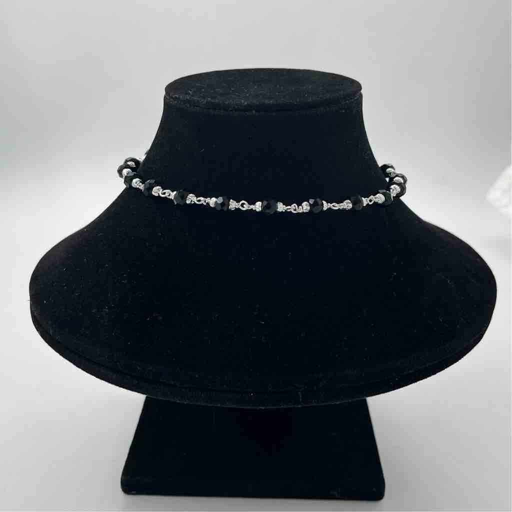 Silver Fancy Shalang  Black Manka Design Payal