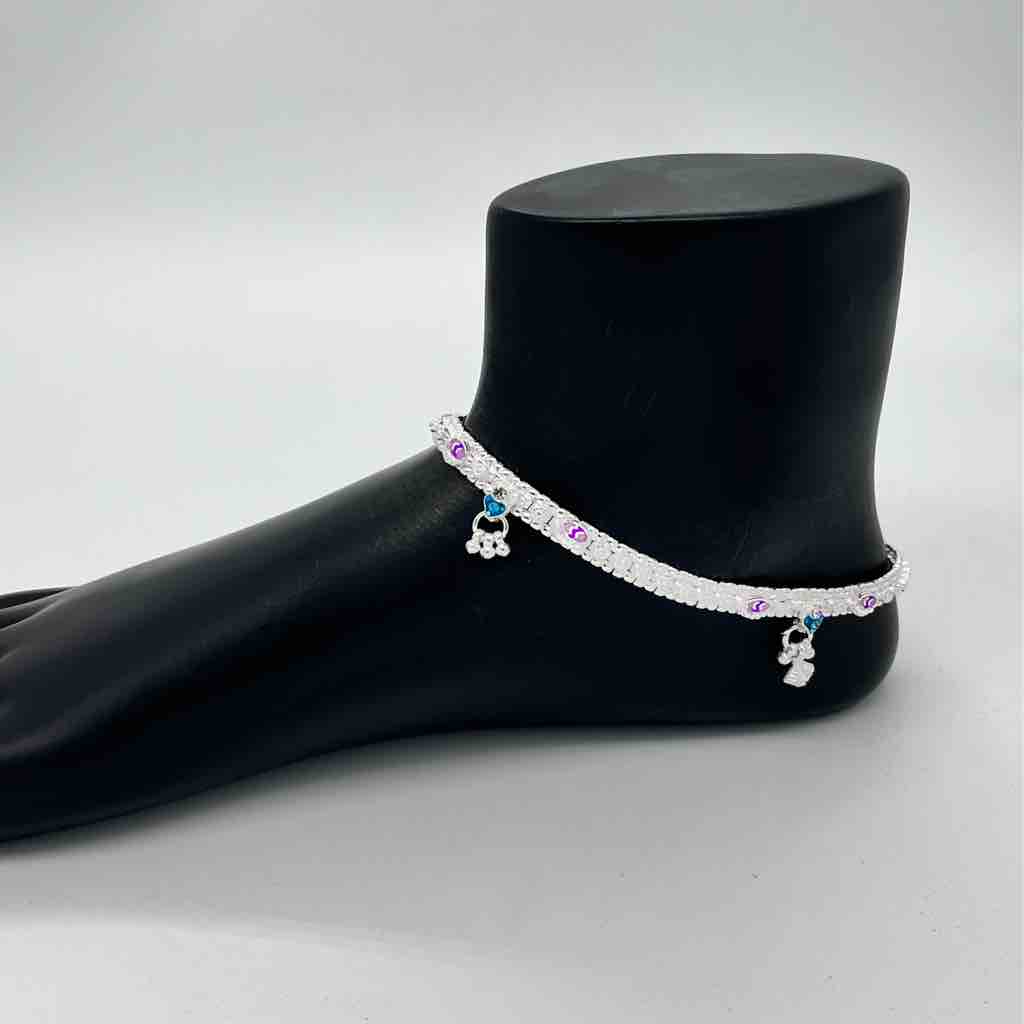 Silver Kismat Classical Dal Design Anklets - Image 3