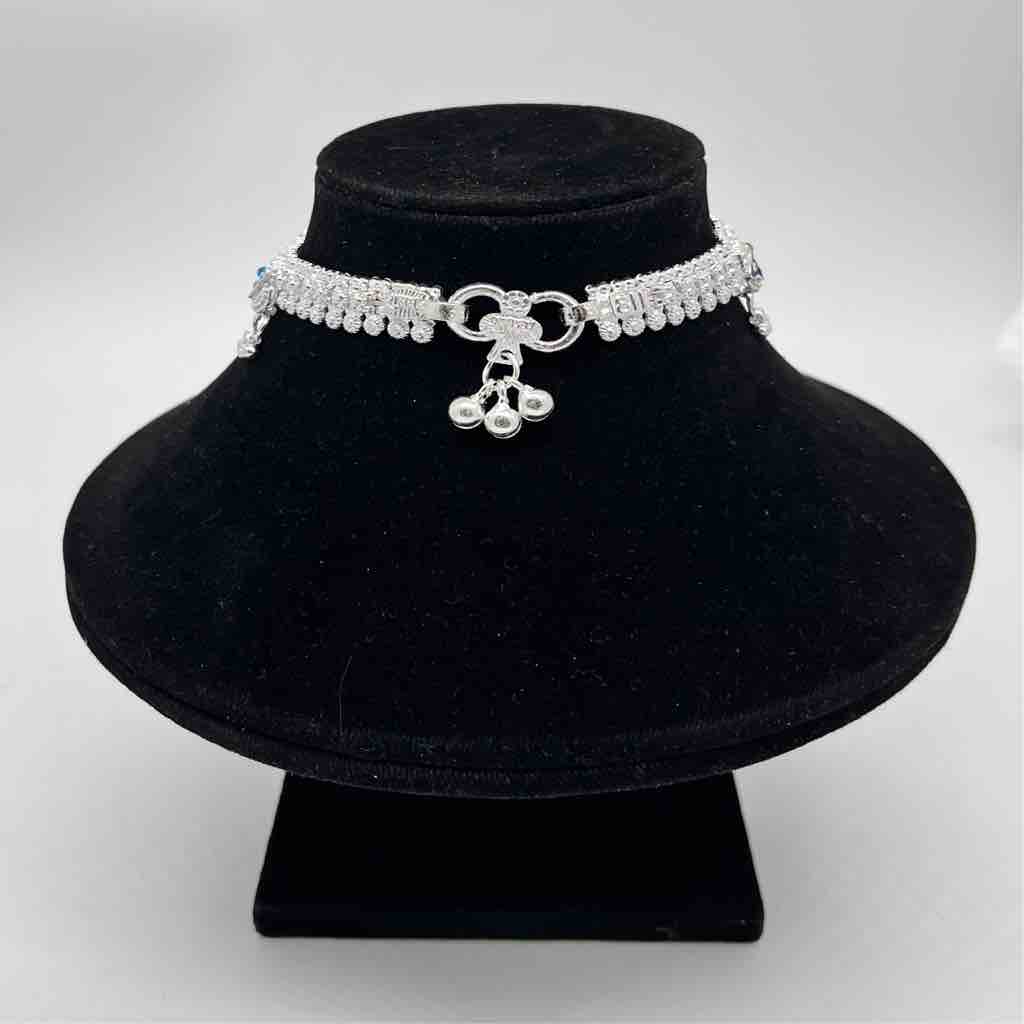 Silver kismat fancy dal design payal