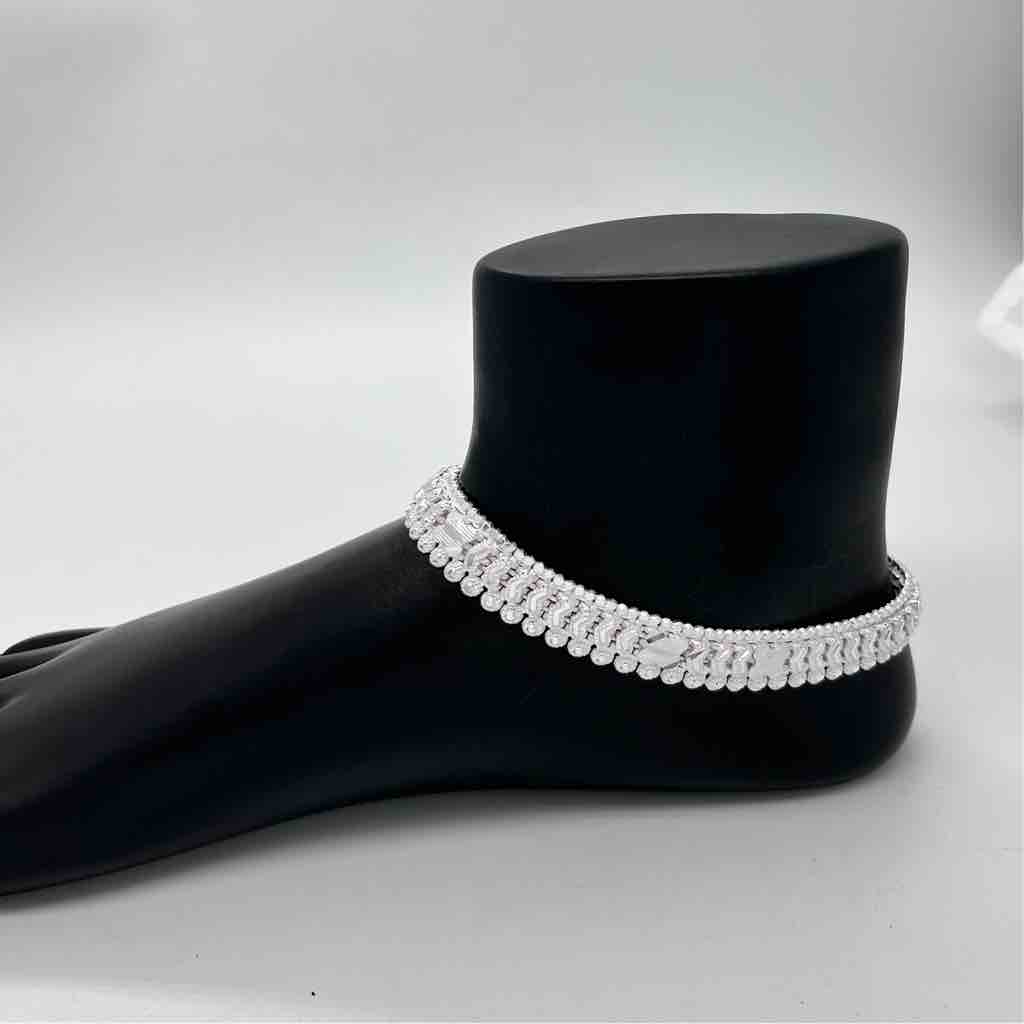 Silver Kismat Three Line Classical Design Anklets