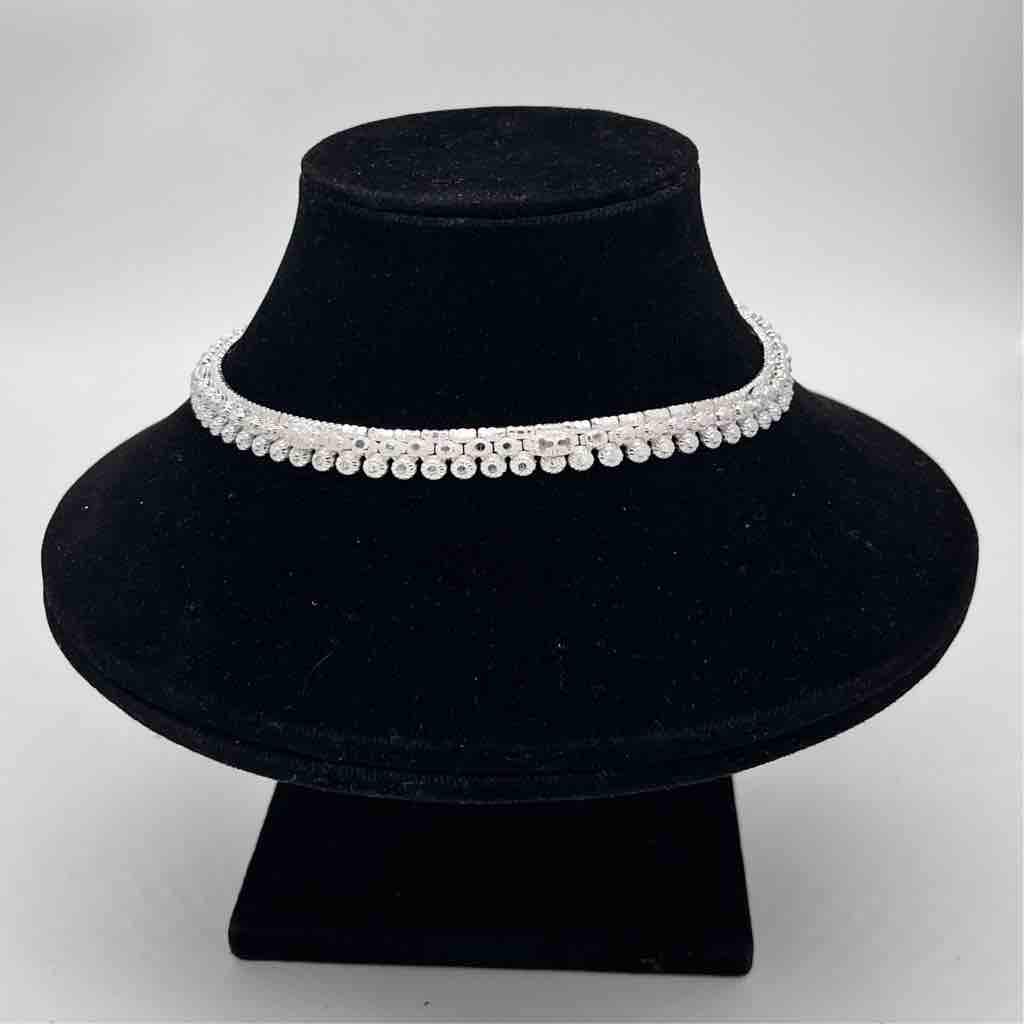 Silver Kismat Single Line Dal Design Anklets