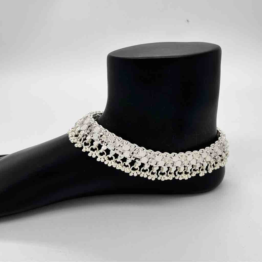 Silver Jodhpuri Heavy weight Khusbu Design Anklets
