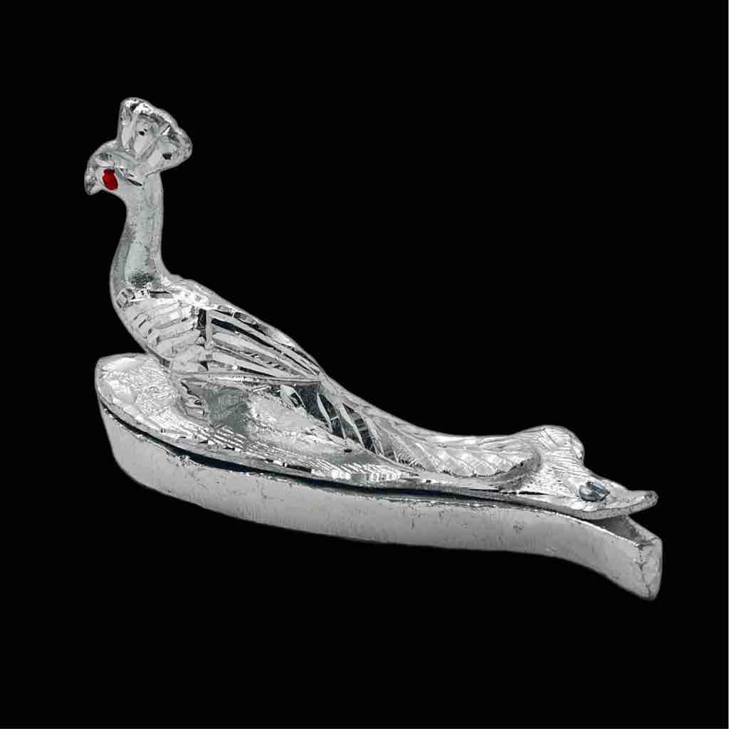 Silver pleted sindur dabi peacock design idol