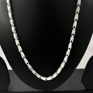 Silver chokor hedment design chain