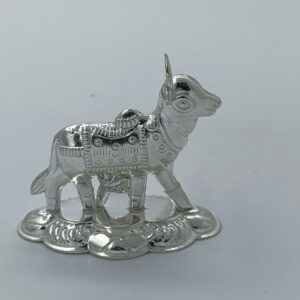 (???) Silver Design Cow Idol