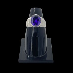 Silve Ring In Blue Sapphire (??? - ???? ???)