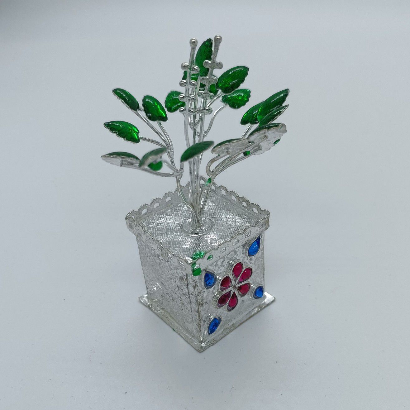 silver tusli artifical pot