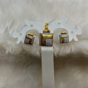 Gold 22k pendant set fancy square design