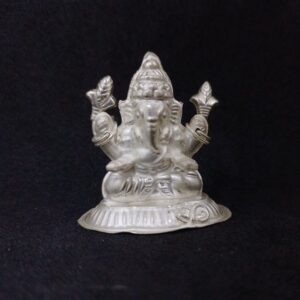 Silver Ganpati Murti With Mate Finishing