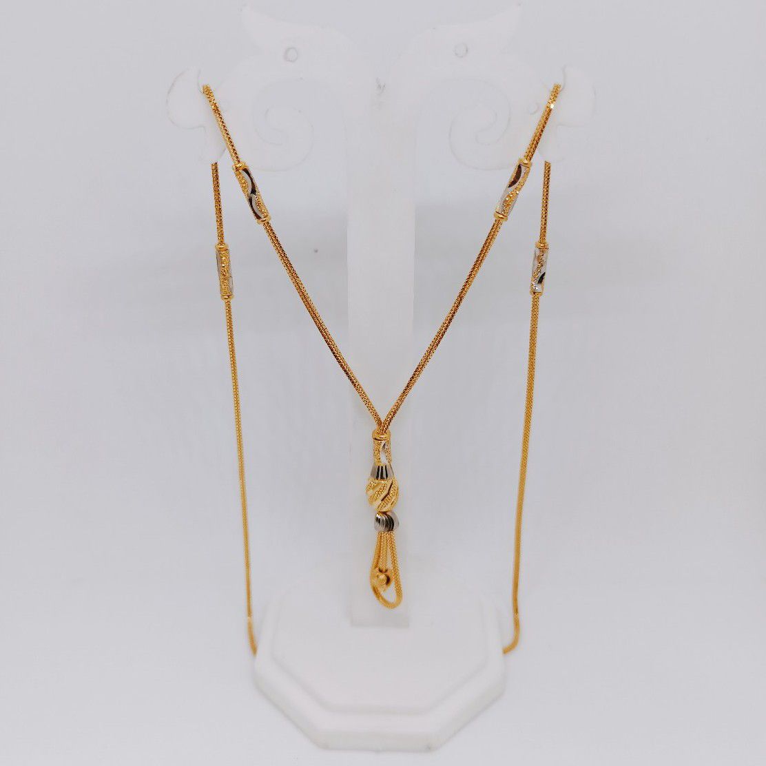 Gold fancy dokiya