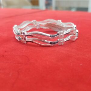 Silver Fancy design bangle